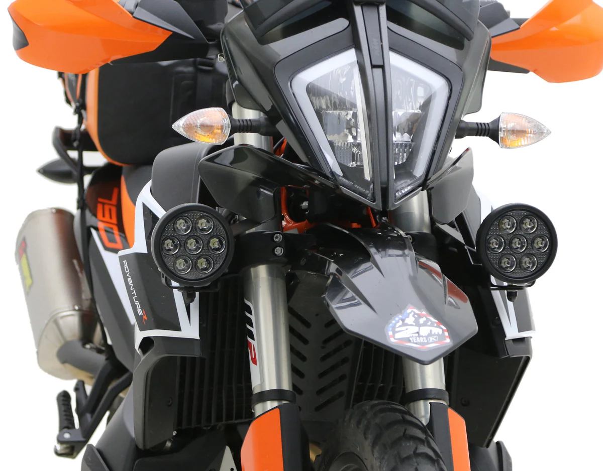 KTM 890